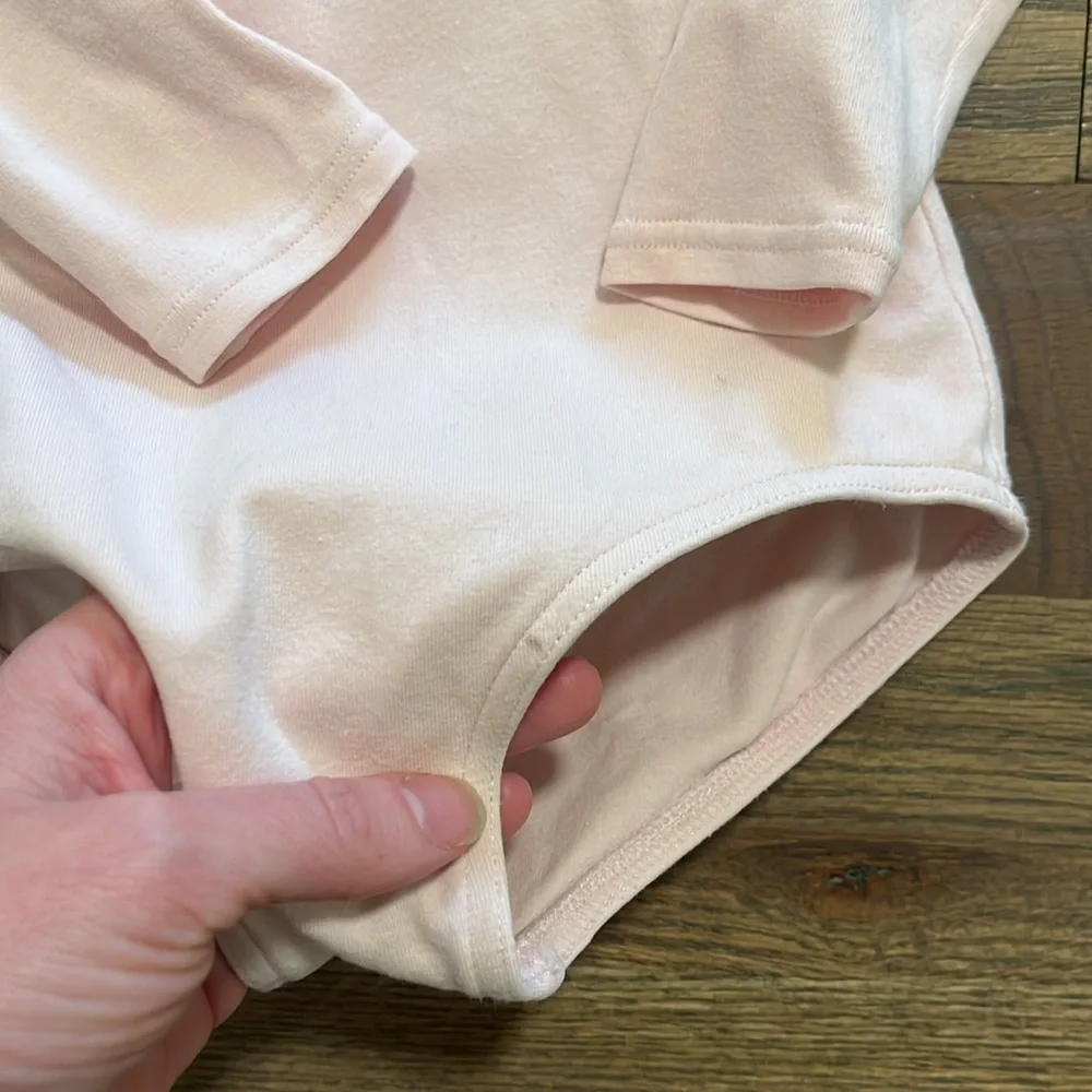 Capezio girls leotard size 4/6 GUC